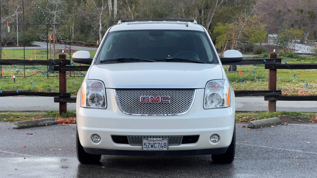 2007 GMC Yukon 3rd Gen - Image 29 of 31