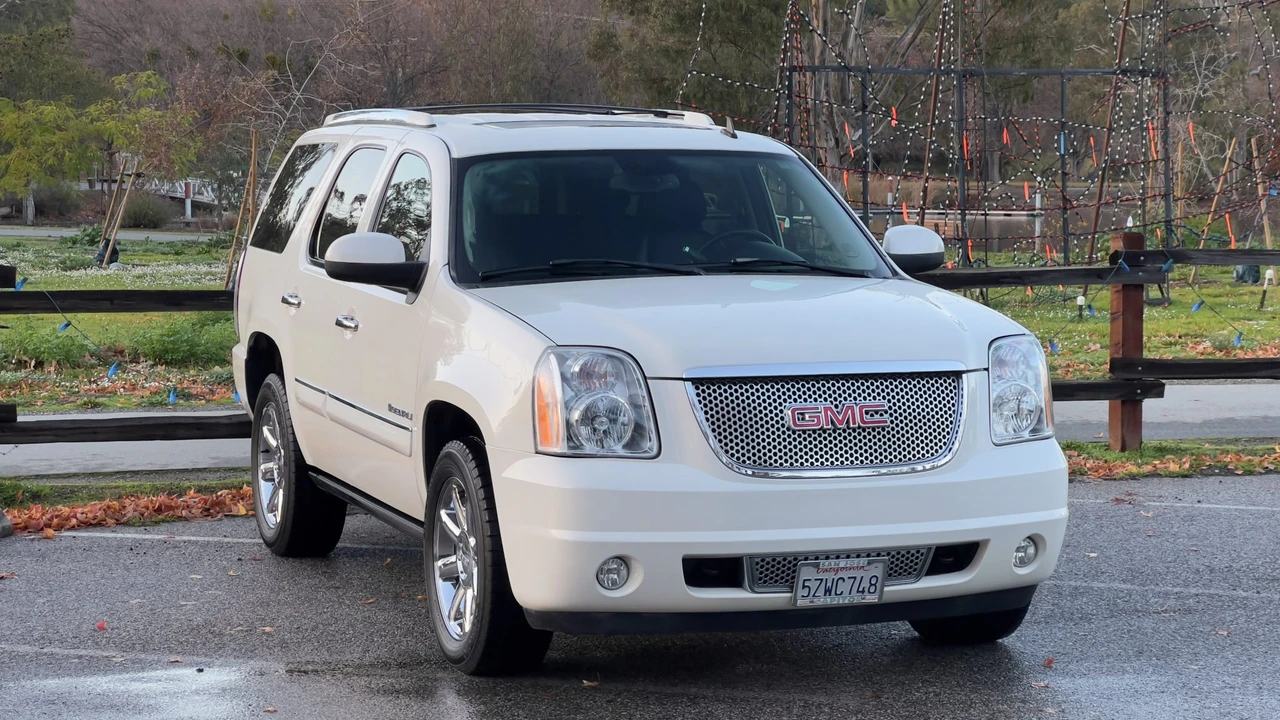 2007 GMC Yukon 3rd Gen - Image 25 of 31