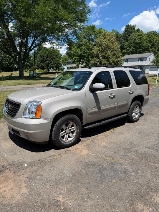 2007 GMC Yukon 3rd Gen - Image 4 of 31