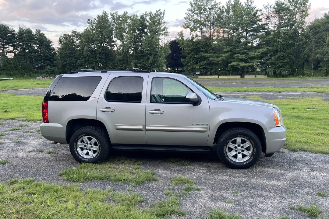 2007 GMC Yukon 3rd Gen - Image 12 of 31