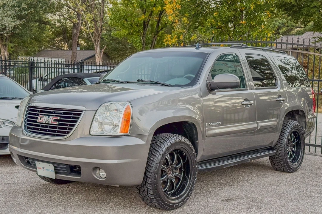 2007 GMC Yukon 3rd Gen - Image 4 of 12