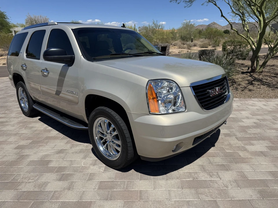 2007 GMC Yukon 3rd Gen - Image 11 of 31