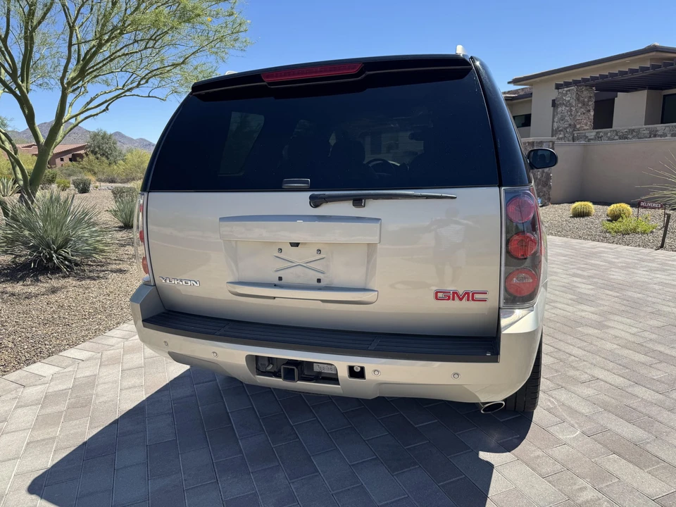 2007 GMC Yukon 3rd Gen - Image 5 of 31