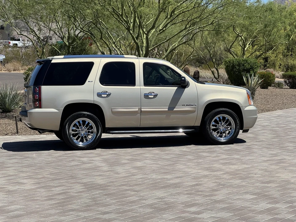 2007 GMC Yukon 3rd Gen - Image 7 of 31