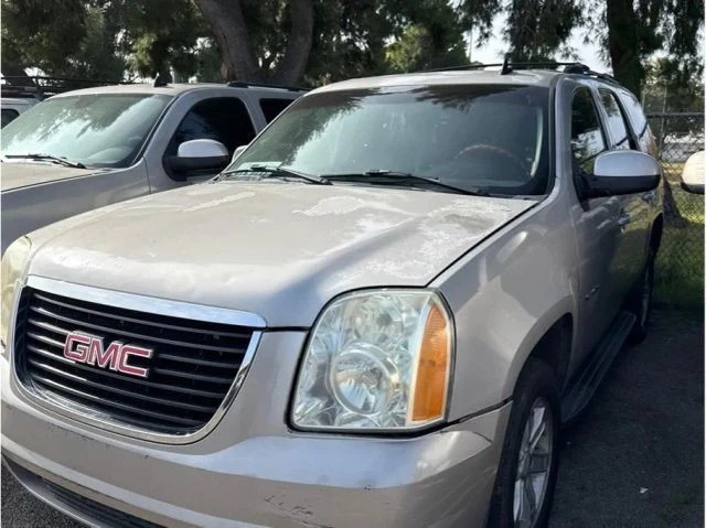 2007 GMC Yukon 3rd Gen - Image 2 of 2