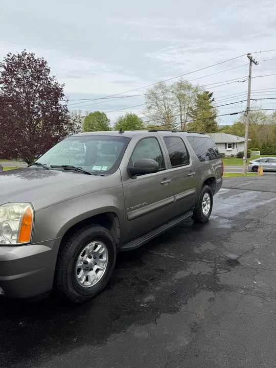 2007 GMC Yukon 3rd Gen - Image 2 of 14
