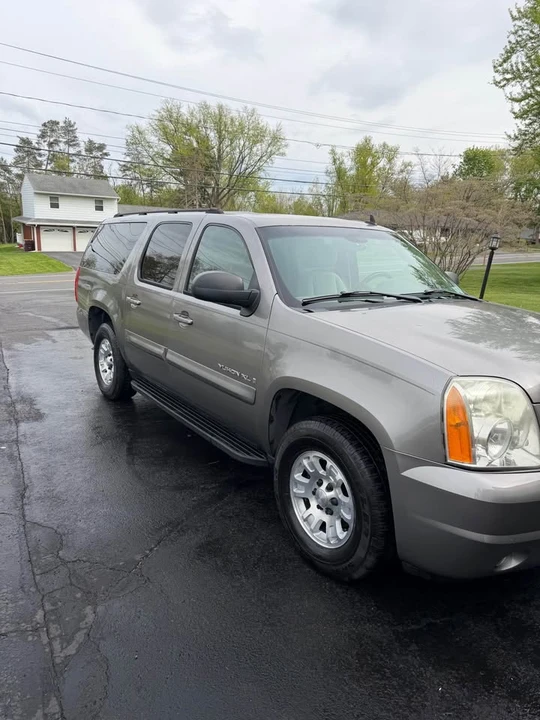 2007 GMC Yukon 3rd Gen - Image 3 of 14