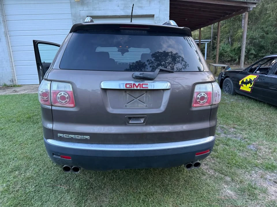 2007 GMC Acadia - Image 2 of 6