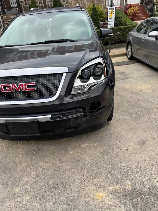 2007 GMC Acadia - Image 2 of 10