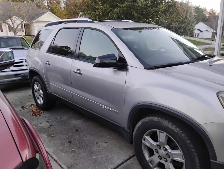 2007 GMC Acadia - Image 2 of 6