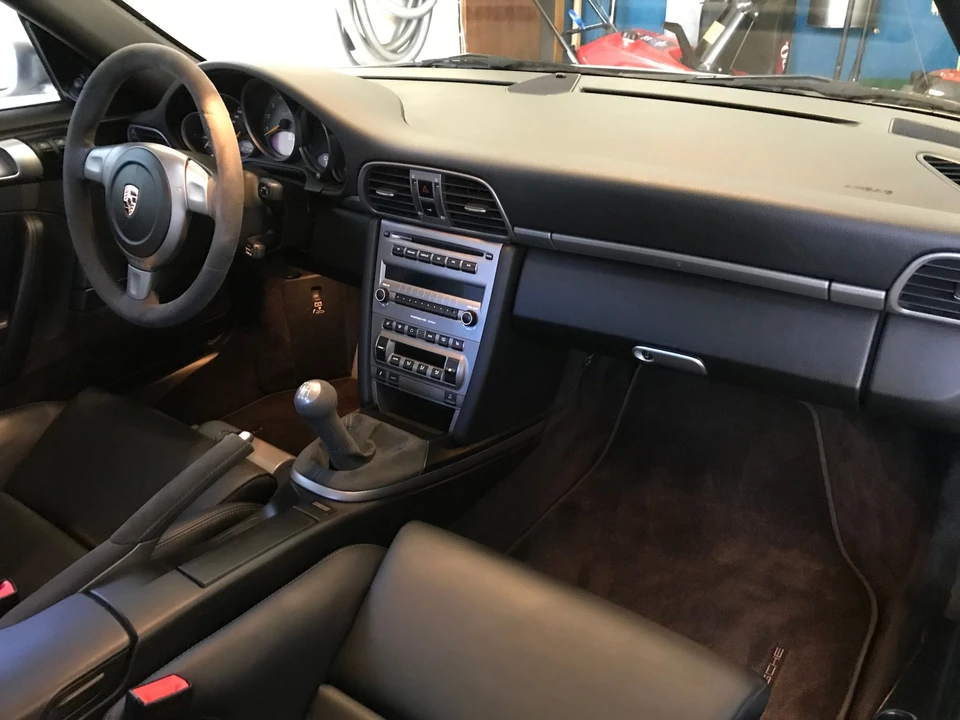 2007 Porsche 997 GT3 - Image 2 of 10