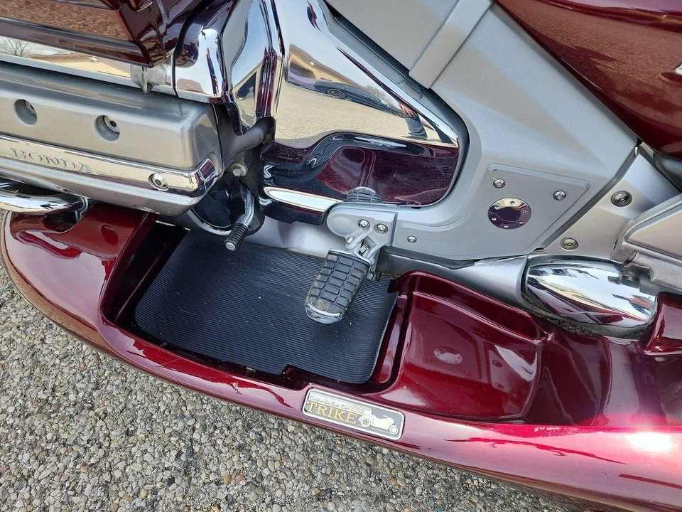 2007 Honda Gold Wing - Image 10 of 21