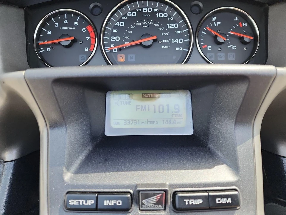 2007 Honda Gold Wing - Image 11 of 21