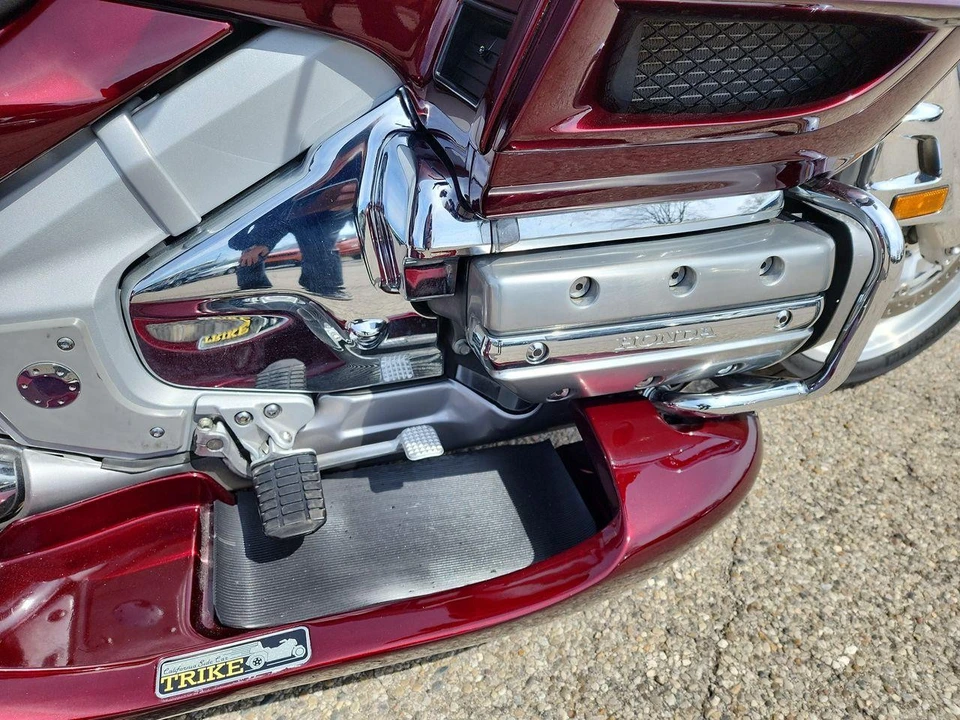 2007 Honda Gold Wing - Image 13 of 25