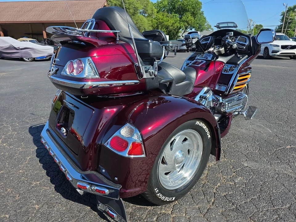 2007 Honda Gold Wing - Image 20 of 30