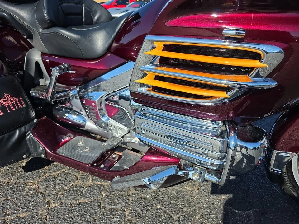 2007 Honda Gold Wing - Image 13 of 30