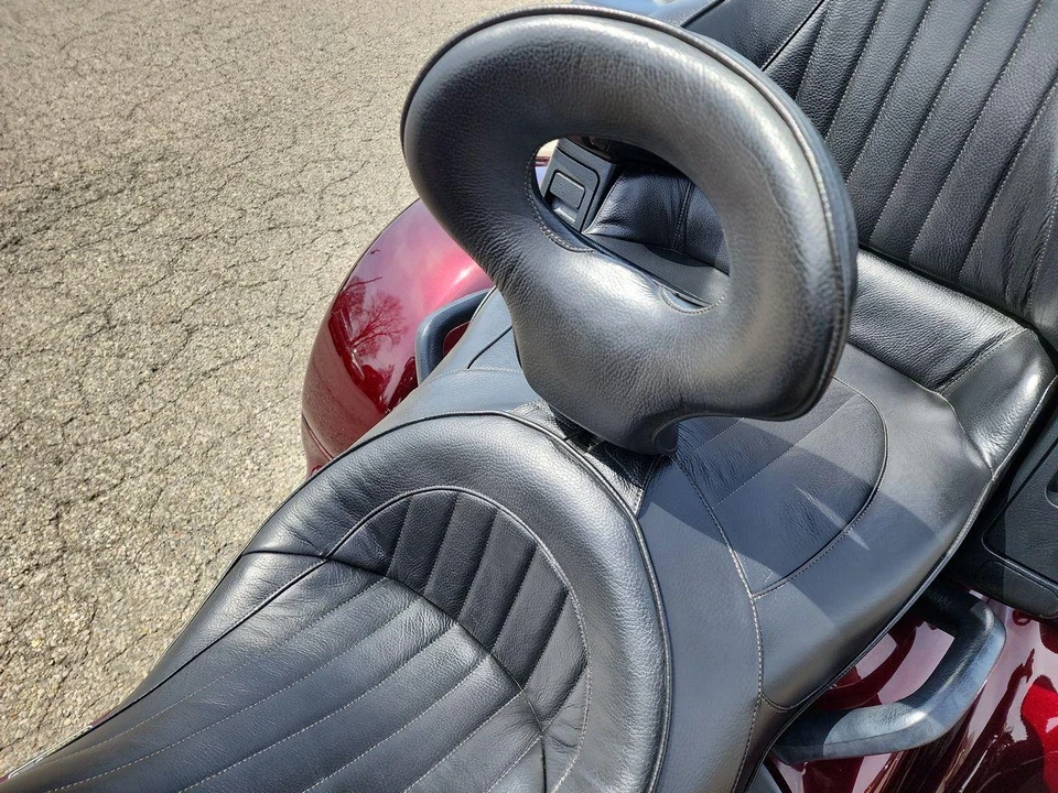 2007 Honda Gold Wing - Image 8 of 12