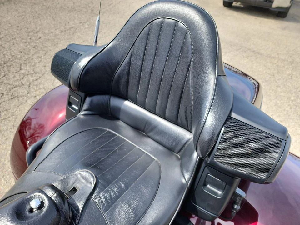 2007 Honda Gold Wing - Image 7 of 12