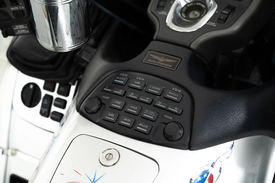 2007 Honda Gold Wing - Image 22 of 31