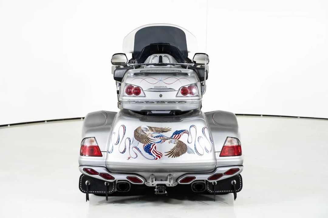 2007 Honda Gold Wing - Image 12 of 12