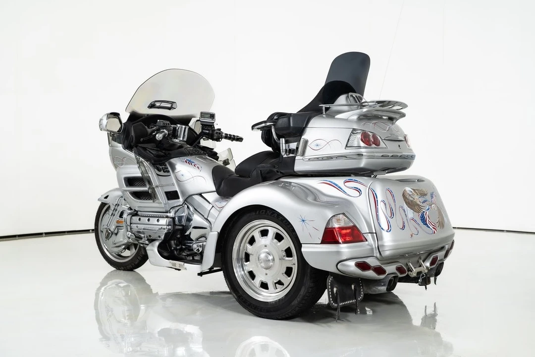 2007 Honda Gold Wing - Image 11 of 31