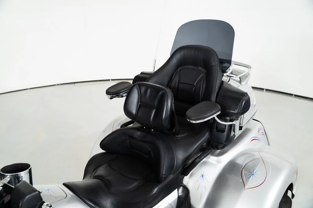 2007 Honda Gold Wing - Image 27 of 31