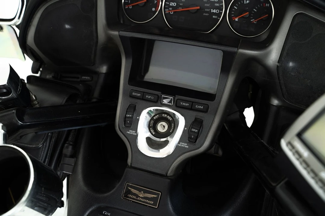 2007 Honda Gold Wing - Image 23 of 31