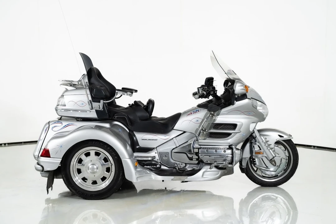 2007 Honda Gold Wing - Image 15 of 21