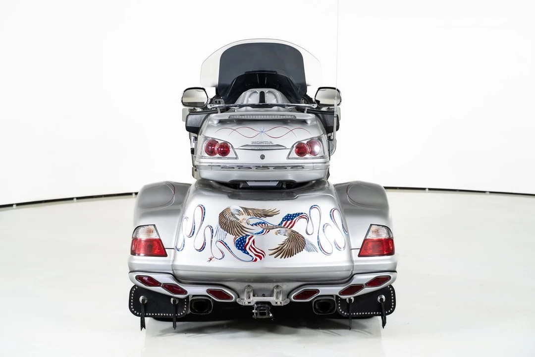 2007 Honda Gold Wing - Image 12 of 12
