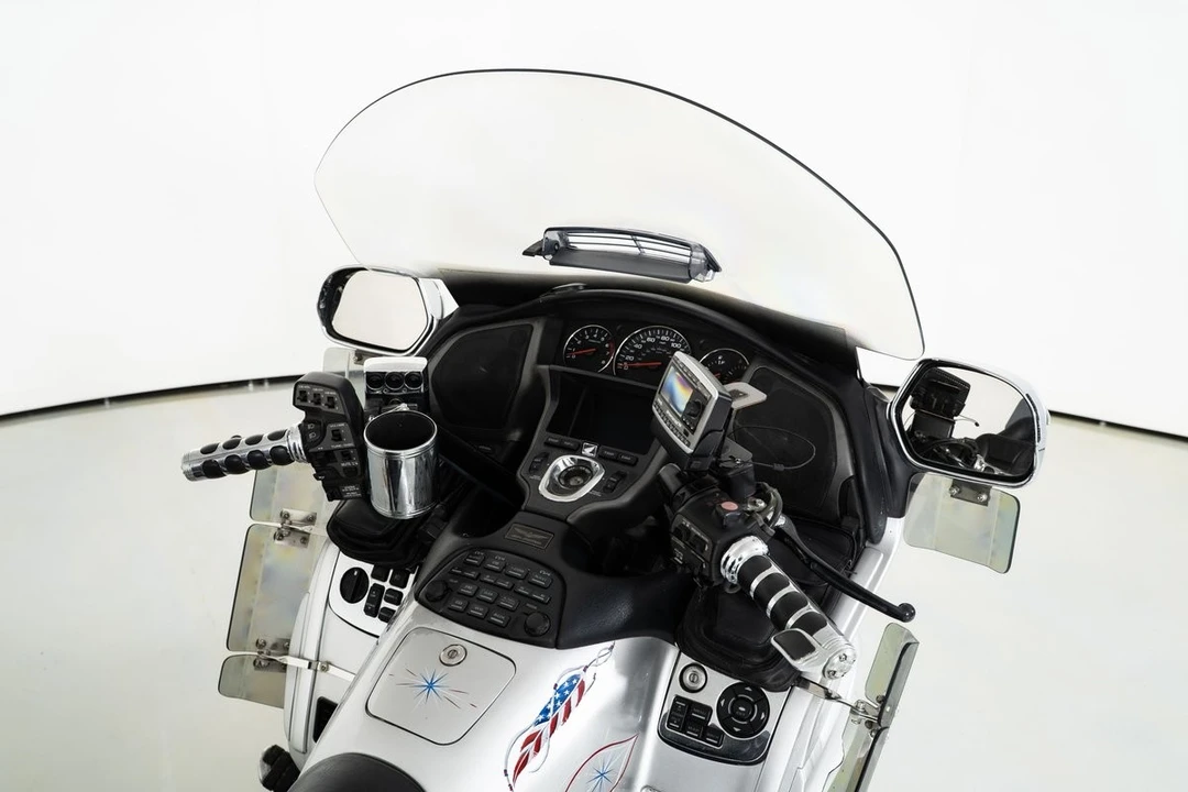 2007 Honda Gold Wing - Image 20 of 31