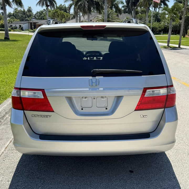 2007 Honda Odyssey - Image 10 of 12