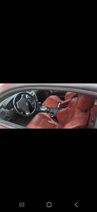 2007 Hyundai Tiburon - Image 2 of 7