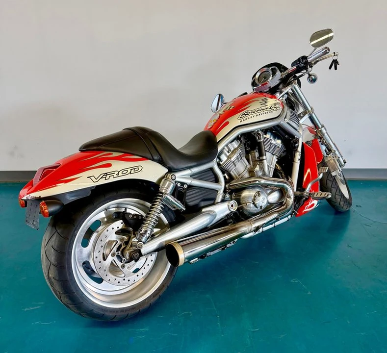 2007 Harley-Davidson V-Rod - Image 4 of 10