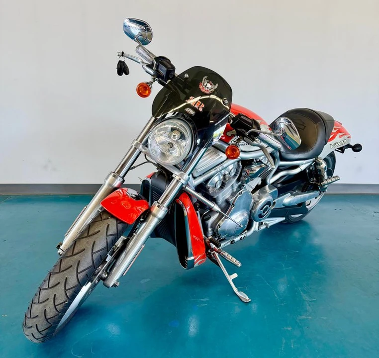 2007 Harley-Davidson V-Rod - Image 8 of 10