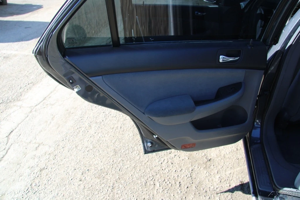 2007 Honda Accord 7th Gen - Image 17 of 21