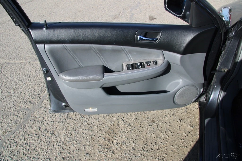 2007 Honda Accord 7th Gen - Image 15 of 21