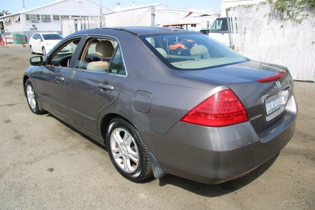 2007 Honda Accord 7th Gen - Image 5 of 21
