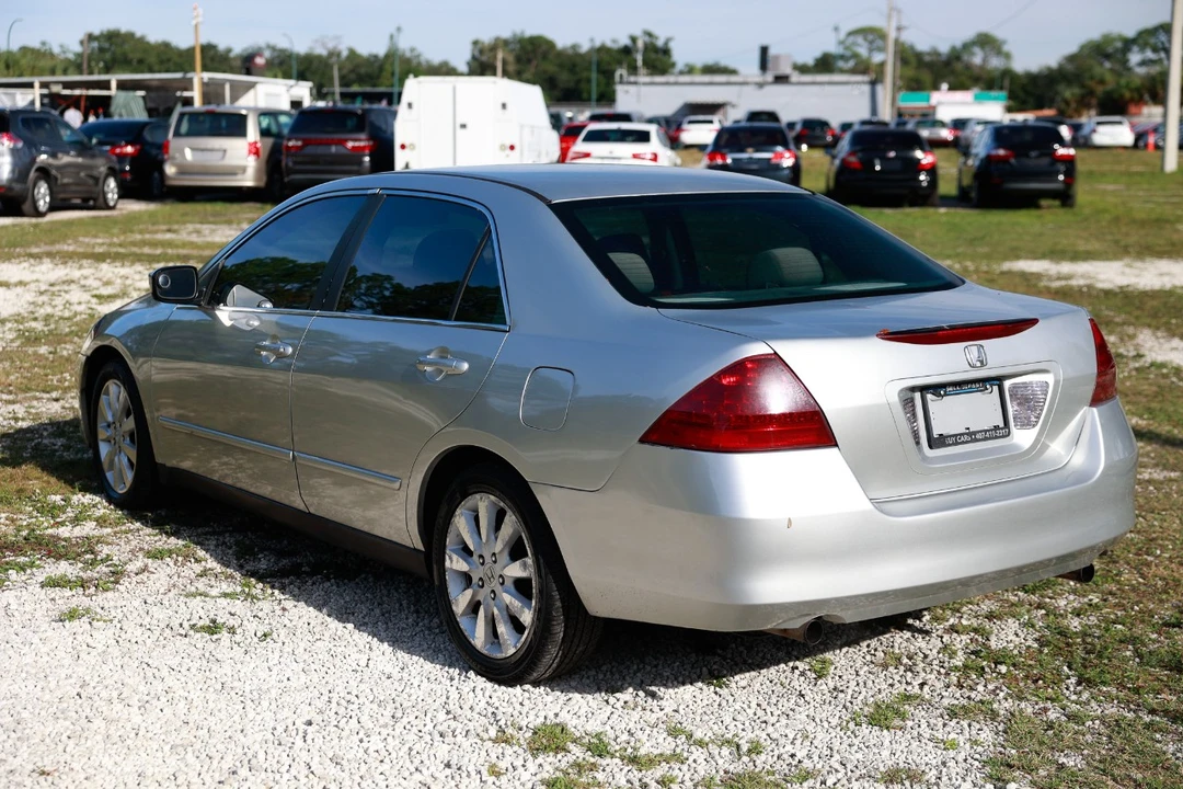 2007 Honda Accord 7th Gen - Image 5 of 12