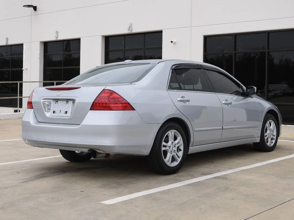 2007 Honda Accord 7th Gen - Image 9 of 20