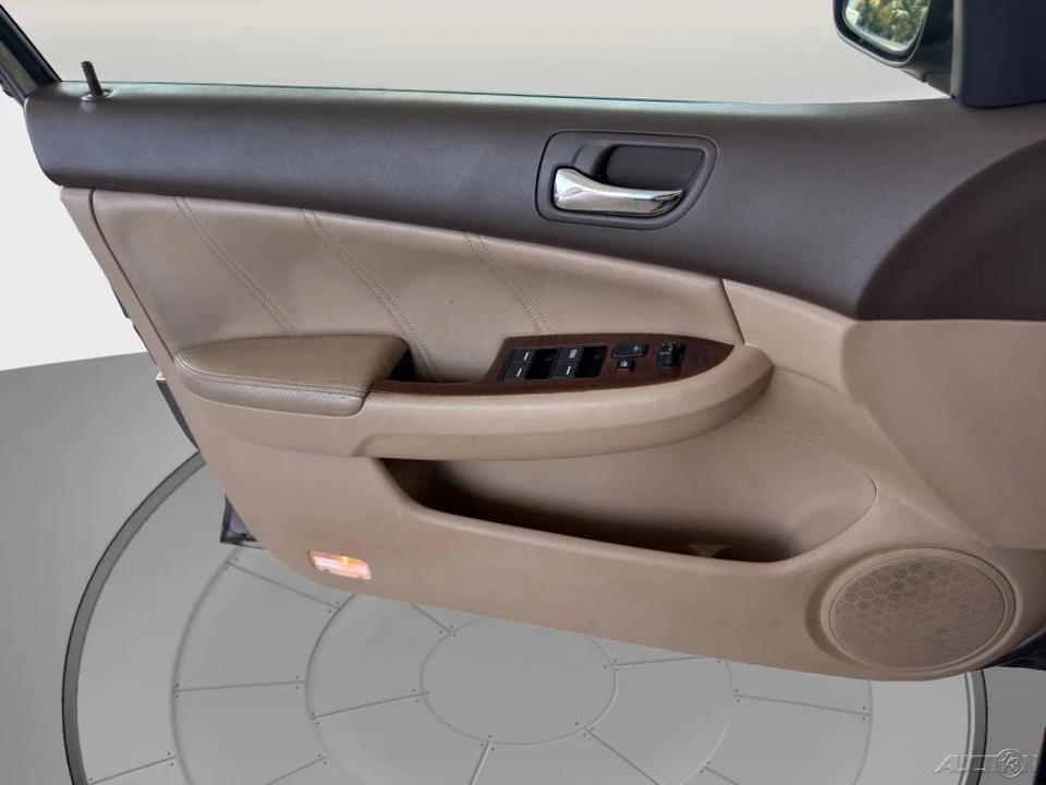 2007 Honda Accord 7th Gen - Image 13 of 21