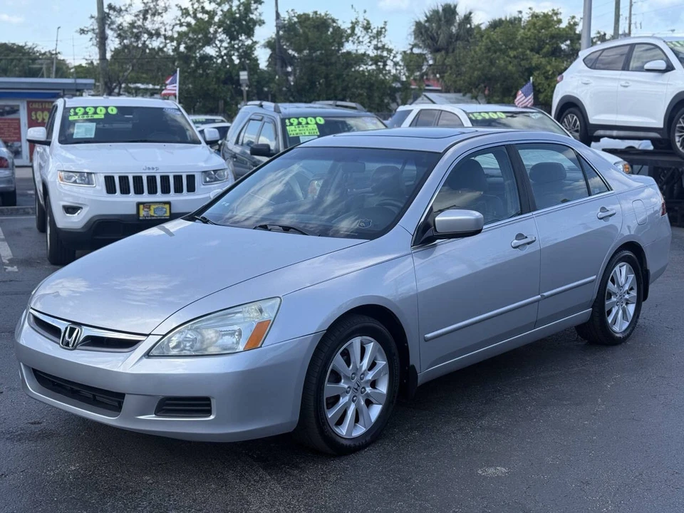 2007 Honda Accord 7th Gen - Image 2 of 21