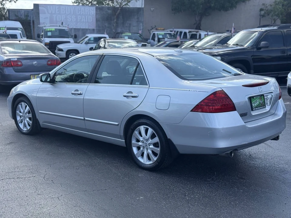 2007 Honda Accord 7th Gen - Image 5 of 21