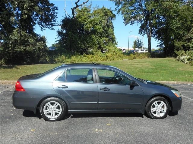 2007 Honda Accord 7th Gen - Image 2 of 12
