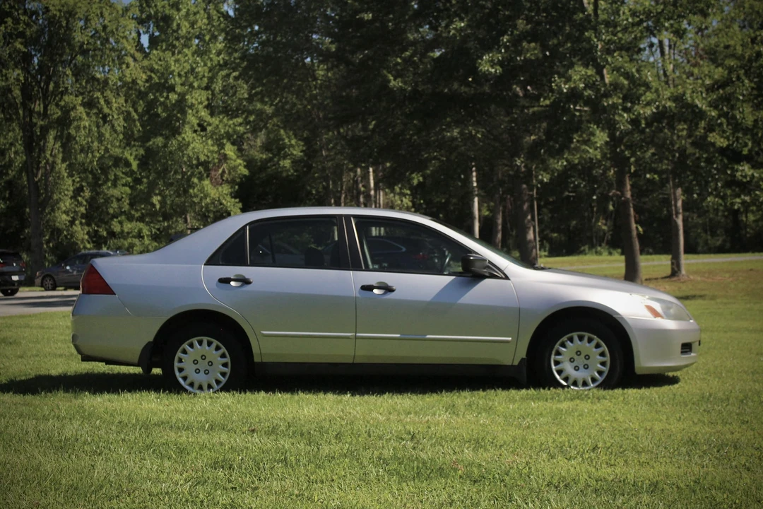 2007 Honda Accord 7th Gen - Image 7 of 31