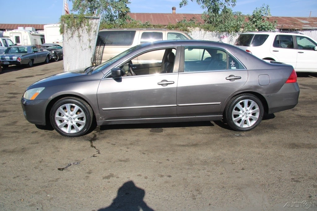 2007 Honda Accord 7th Gen - Image 3 of 21