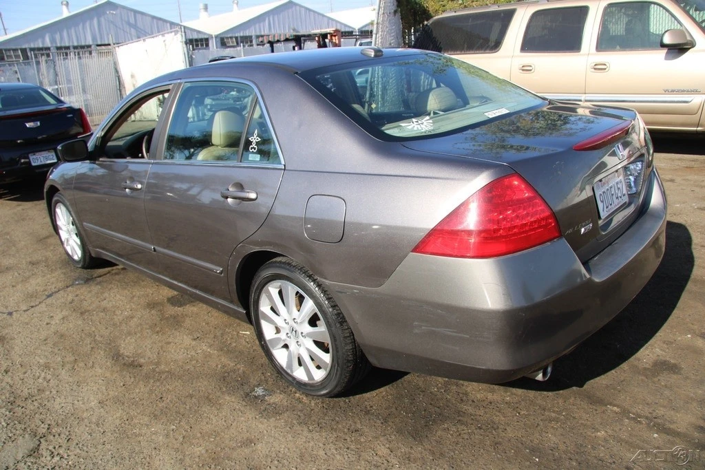 2007 Honda Accord 7th Gen - Image 4 of 21