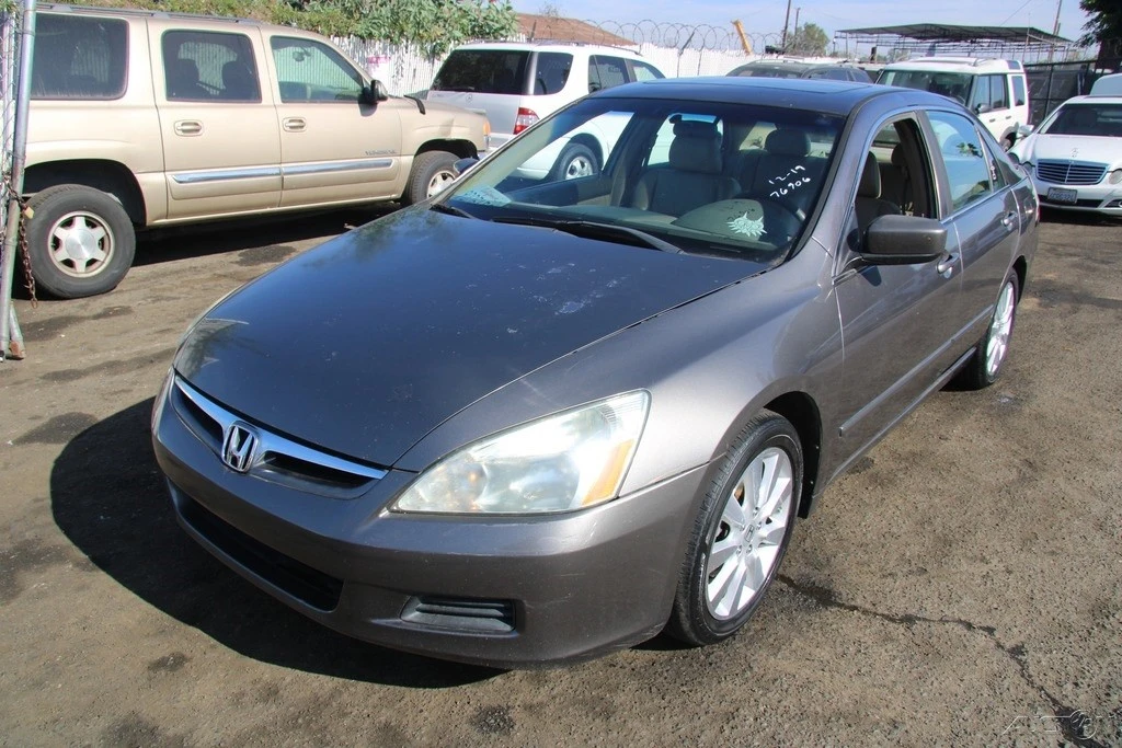 2007 Honda Accord 7th Gen - Image 2 of 21