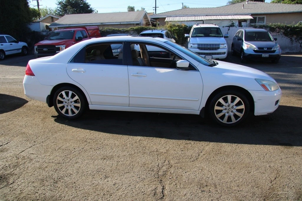 2007 Honda Accord 7th Gen - Image 9 of 21