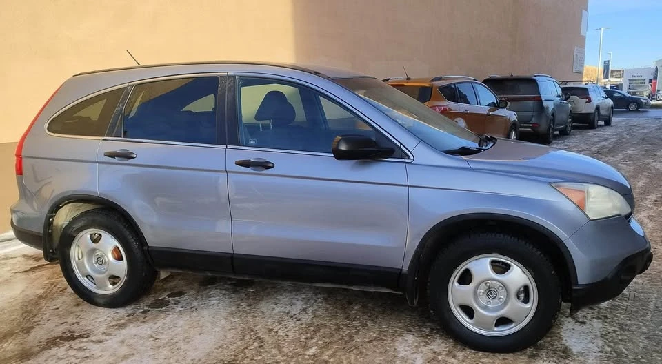 2007 Honda CR-V 3rd Gen - Image 2 of 16