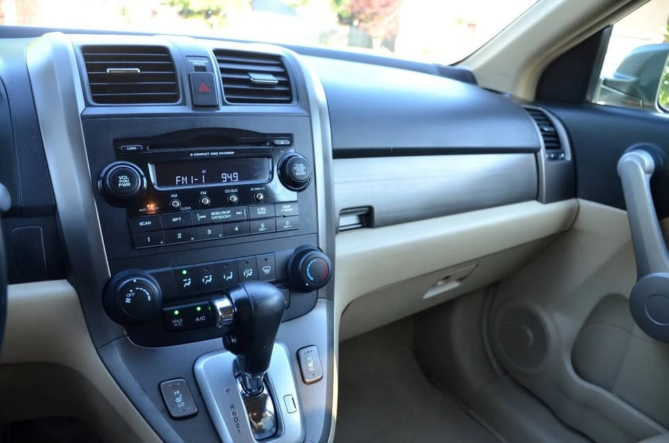 2007 Honda CR-V 3rd Gen - Image 13 of 15